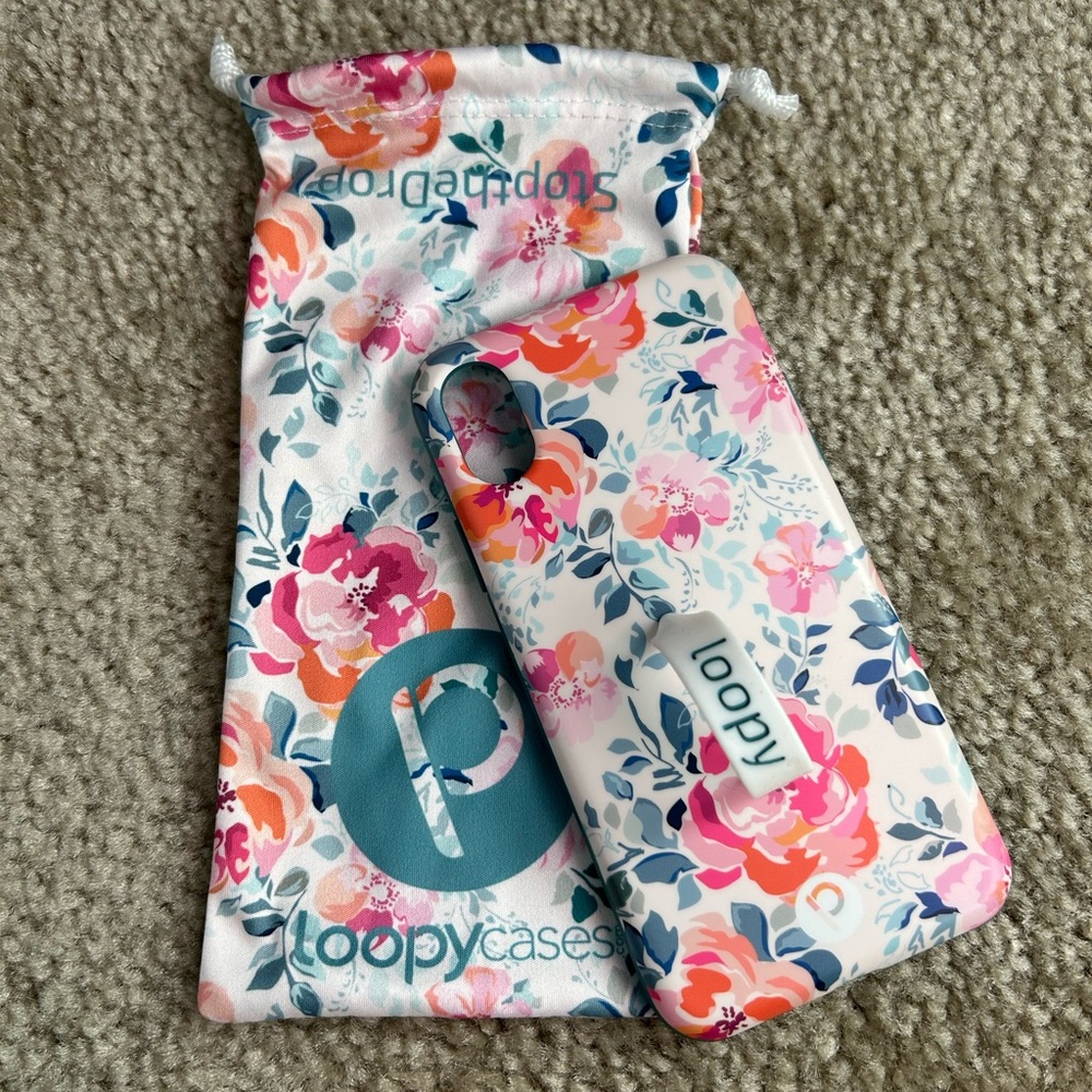 Excellent Condition IPhone XS Floral Print Loopy Case